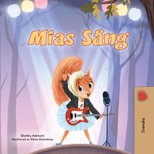 Book cover of 'Mias Söng' with a cartoon character holding a guitar and microphone in a forest setting.