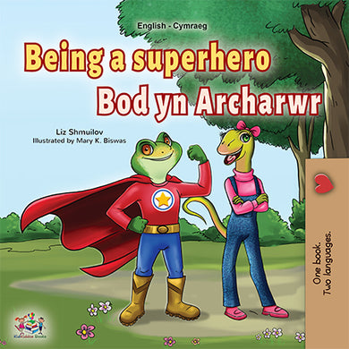 Bilingual-English-Welsh-childrens-book-Being-a-superhero-cover
